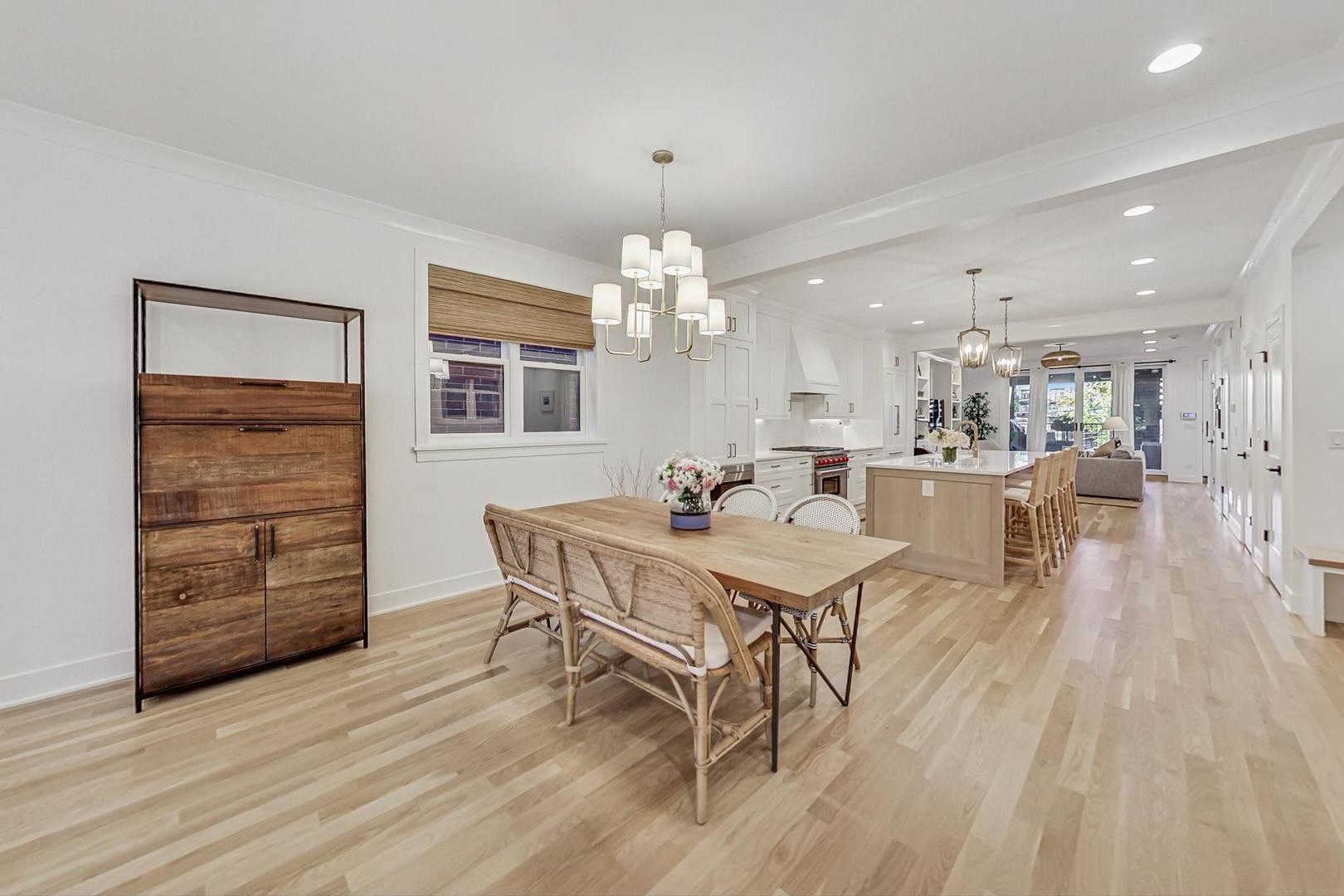 1509 W School Street 3