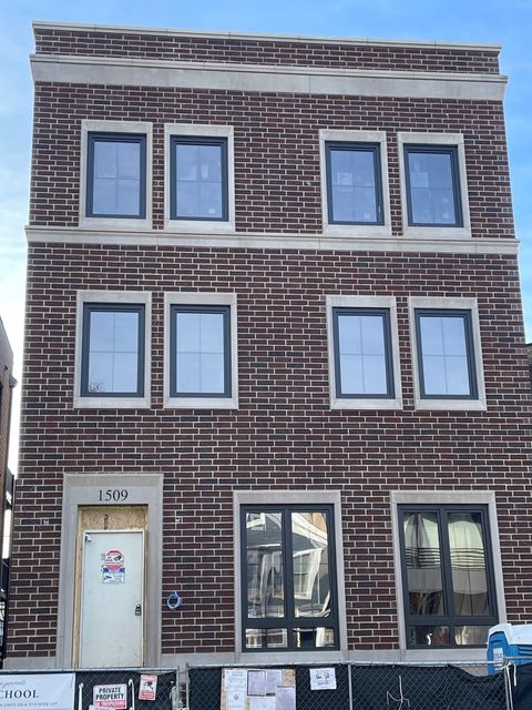 Photo of 1509 W School Street #3, Chicago, IL 60657 (MLS # 12540136)