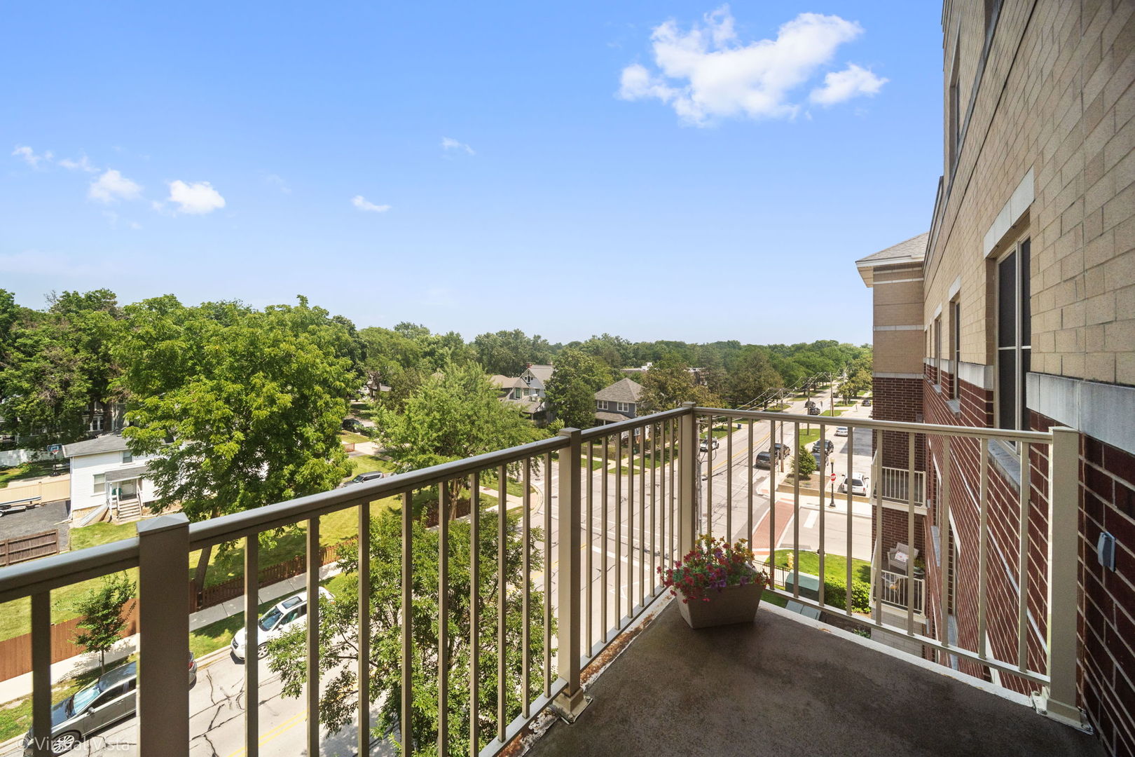 965 Rogers Street 402