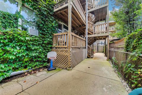 Tiny photo for 4544 N Sacramento Avenue #2, Chicago, IL 60625 (MLS # 12476529)