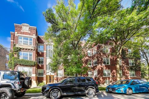 Tiny photo for 4544 N Sacramento Avenue #2, Chicago, IL 60625 (MLS # 12476529)