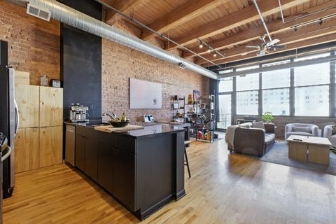 Tiny photo for 1243 S Wabash Avenue #401, Chicago, IL 60605 (MLS # 12445794)