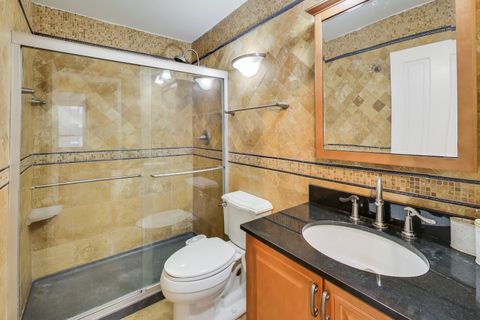 Tiny photo for 6171 N Sheridan Road #806, Chicago, IL 60660 (MLS # 12549168)