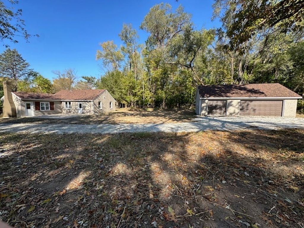 Photo for 34531 S Lakeside Terrace, Wilmington, IL 60481 (MLS # 12508498)