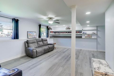 Tiny photo for 38127 N NorthShore Avenue, Beach Park, IL 60087 (MLS # 12483902)