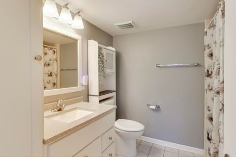 Tiny photo for 38127 N NorthShore Avenue, Beach Park, IL 60087 (MLS # 12483902)