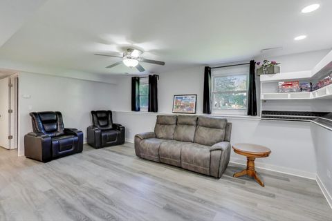 Tiny photo for 38127 N NorthShore Avenue, Beach Park, IL 60087 (MLS # 12483902)