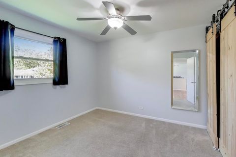 Tiny photo for 38127 N NorthShore Avenue, Beach Park, IL 60087 (MLS # 12483902)