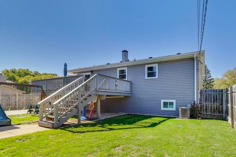 Tiny photo for 38127 N NorthShore Avenue, Beach Park, IL 60087 (MLS # 12483902)