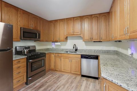 Tiny photo for 38127 N NorthShore Avenue, Beach Park, IL 60087 (MLS # 12483902)