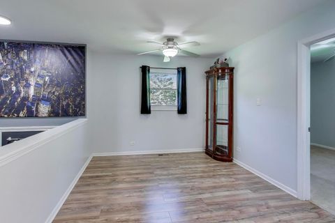 Tiny photo for 38127 N NorthShore Avenue, Beach Park, IL 60087 (MLS # 12483902)