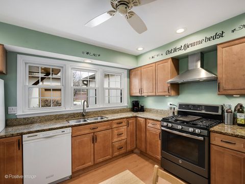 Tiny photo for 1150 Oakview Drive, Wheaton, IL 60187 (MLS # 12615206)