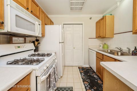 Tiny photo for 1667 W Beach Road #1667, Waukegan, IL 60087 (MLS # 12424789)
