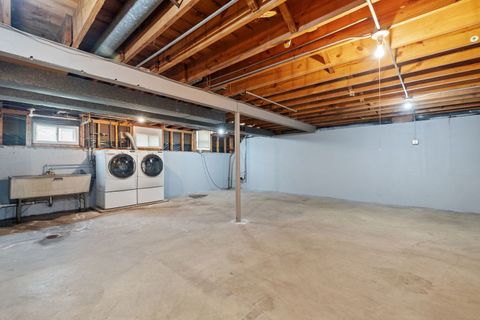 Tiny photo for 10420 Washington Avenue, Oak Lawn, IL 60453 (MLS # 12549740)