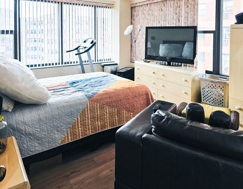 Tiny photo for 5801 N Sheridan Road #8A, Chicago, IL 60660 (MLS # 12400856)