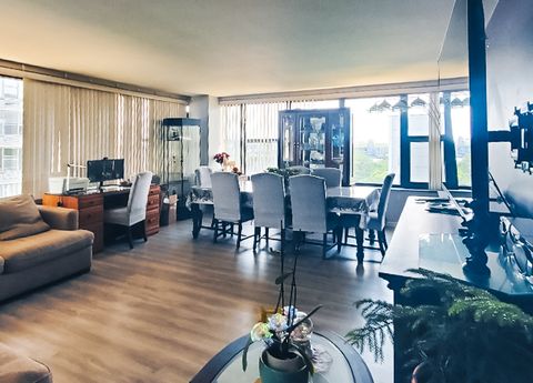 Tiny photo for 5801 N Sheridan Road #8A, Chicago, IL 60660 (MLS # 12400856)