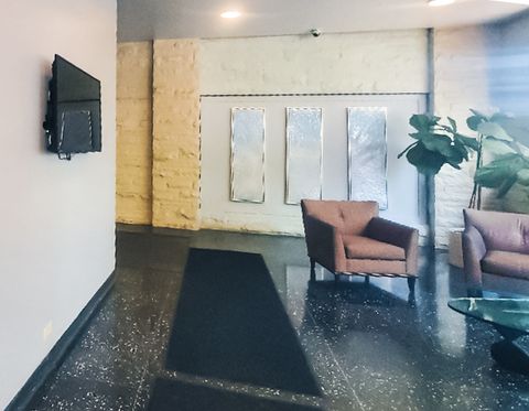 Tiny photo for 5801 N Sheridan Road #8A, Chicago, IL 60660 (MLS # 12400856)