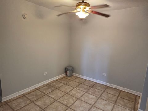 Tiny photo for 212 Shorewood Drive #2D, Glendale Heights, IL 60139 (MLS # 12618385)