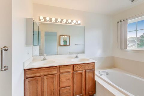 Tiny photo for 1370 Spencer Lane #-, Batavia, IL 60510 (MLS # 12482306)