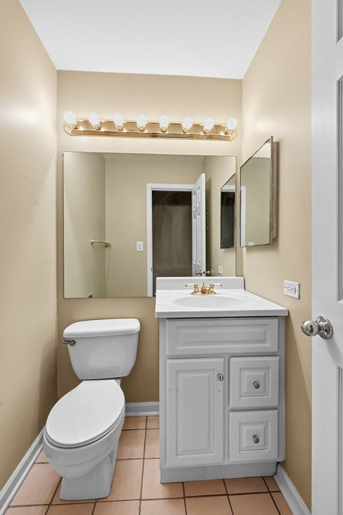 Tiny photo for 177 Cascade Drive, Indian Head Park, IL 60525 (MLS # 12699194)