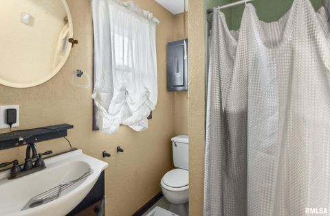 Tiny photo for 103 Middleton Road, Iuka, IL 62849 (MLS # EB460564)