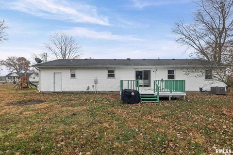 Tiny photo for 103 Middleton Road, Iuka, IL 62849 (MLS # EB460564)