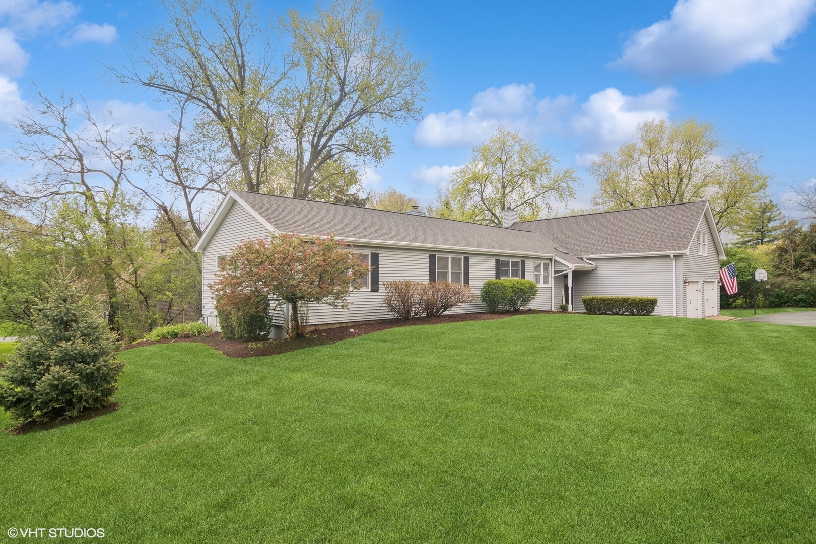 403 Roslyn Road

                                                                             Barrington                                

                                    , IL - $649,500