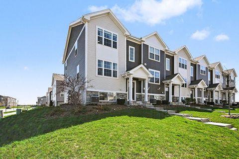 Photo of 854 Briar Glen Court, Hampshire, IL 60140 (MLS # 12620347)
