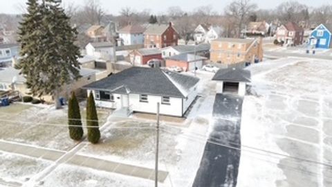 A home in North Chicago