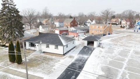 A home in North Chicago