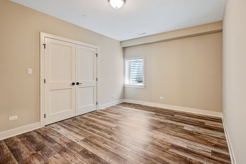 Tiny photo for 256 Coe Road, Clarendon Hills, IL 60514 (MLS # 12590910)