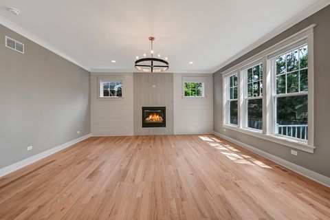 Tiny photo for 256 Coe Road, Clarendon Hills, IL 60514 (MLS # 12590910)