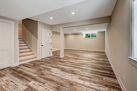 Tiny photo for 256 Coe Road, Clarendon Hills, IL 60514 (MLS # 12590910)