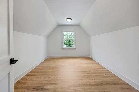 Tiny photo for 256 Coe Road, Clarendon Hills, IL 60514 (MLS # 12590910)