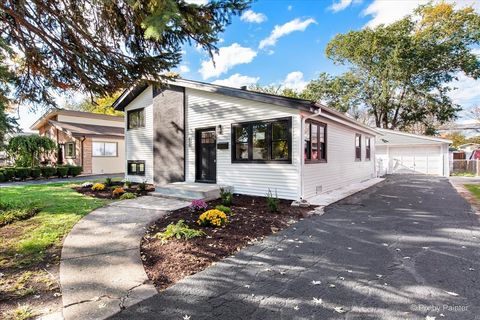 Photo of 600 N IOWA Avenue, Villa Park, IL 60181 (MLS # 12530056)