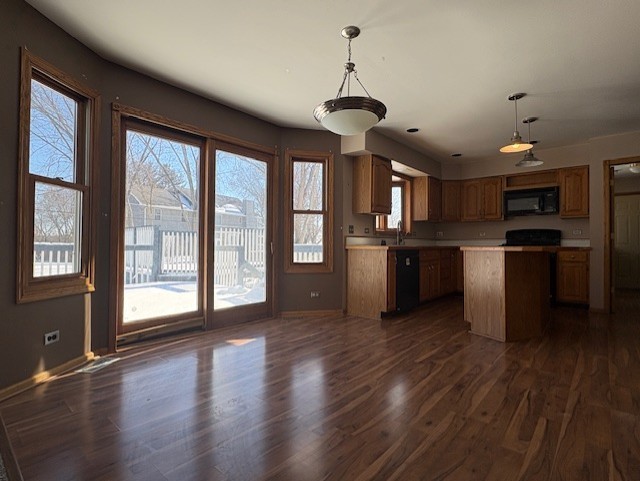 37211 N Sistina Avenue