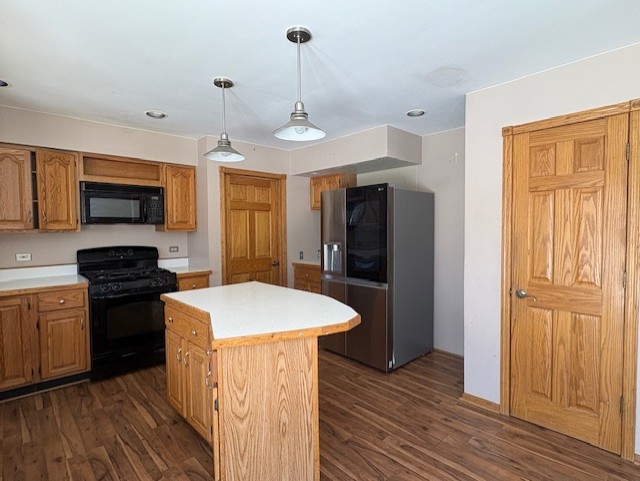 37211 N Sistina Avenue