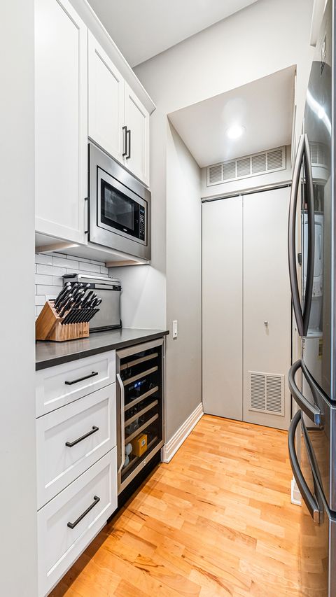 Tiny photo for 560 W FULTON Street #602, Chicago, IL 60661 (MLS # 12646590)