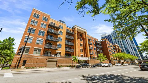 Photo of 560 W FULTON Street #602, Chicago, IL 60661 (MLS # 12646590)