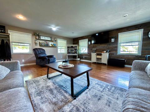 Tiny photo for 212 Oak Street, Flora, IL 62839 (MLS # 12624127)