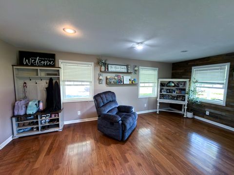 Tiny photo for 212 Oak Street, Flora, IL 62839 (MLS # 12624127)