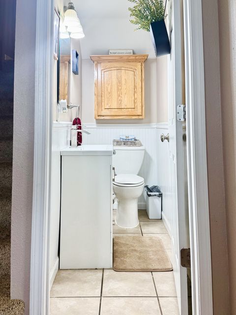 Tiny photo for 212 Oak Street, Flora, IL 62839 (MLS # 12624127)