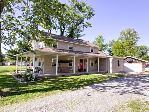 Tiny photo for 212 Oak Street, Flora, IL 62839 (MLS # 12624127)