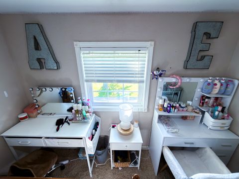 Tiny photo for 212 Oak Street, Flora, IL 62839 (MLS # 12624127)