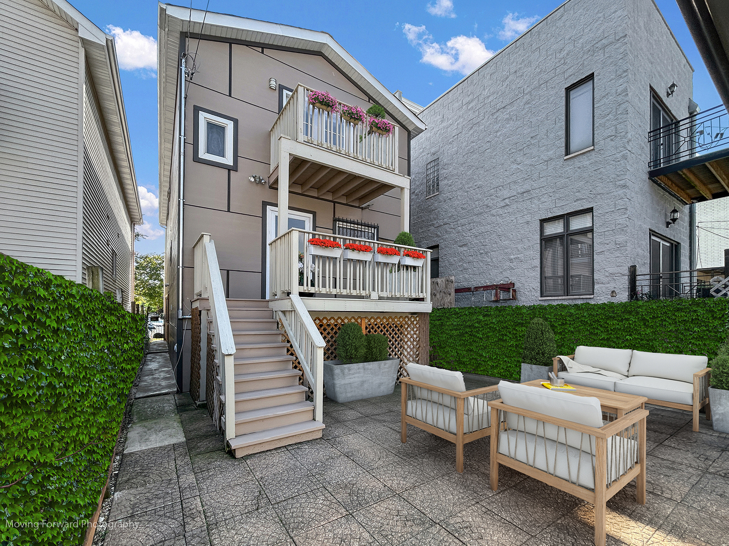 Chicago, Illinois 60612, United States, 4 Bedrooms Bedrooms, ,3 BathroomsBathrooms,Residential,Active,225583