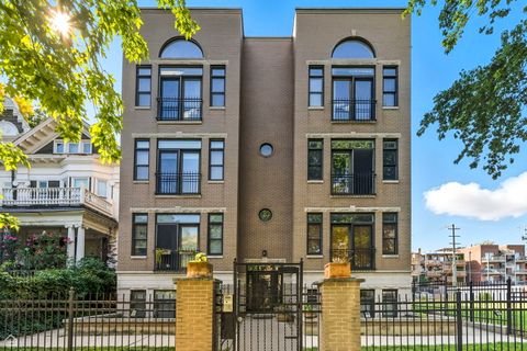 4606 N Malden Street GS Chicago IL 60640