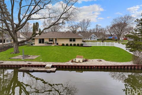 Tiny photo for 35399 N Donald Court, Ingleside, IL 60041 (MLS # 12604546)