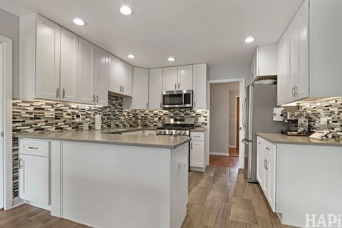 Tiny photo for 35399 N Donald Court, Ingleside, IL 60041 (MLS # 12604546)