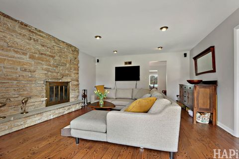 Tiny photo for 35399 N Donald Court, Ingleside, IL 60041 (MLS # 12604546)