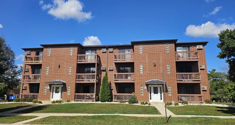 Photo of 1160 Cedar Street #3A, Glendale Heights, IL 60139 (MLS # 12476963)